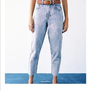 NWT: Zara Mom Fit Ankle Length Jeans Size 6
